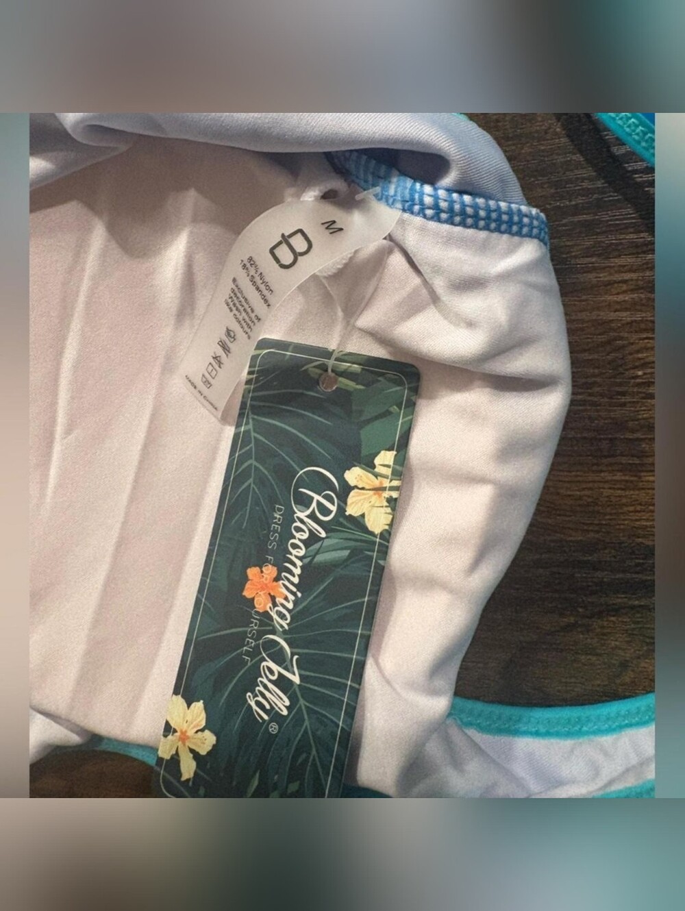 Sporty Blue Two-Piece Bikini Set with Aqua Trim - Picture 7 of 8